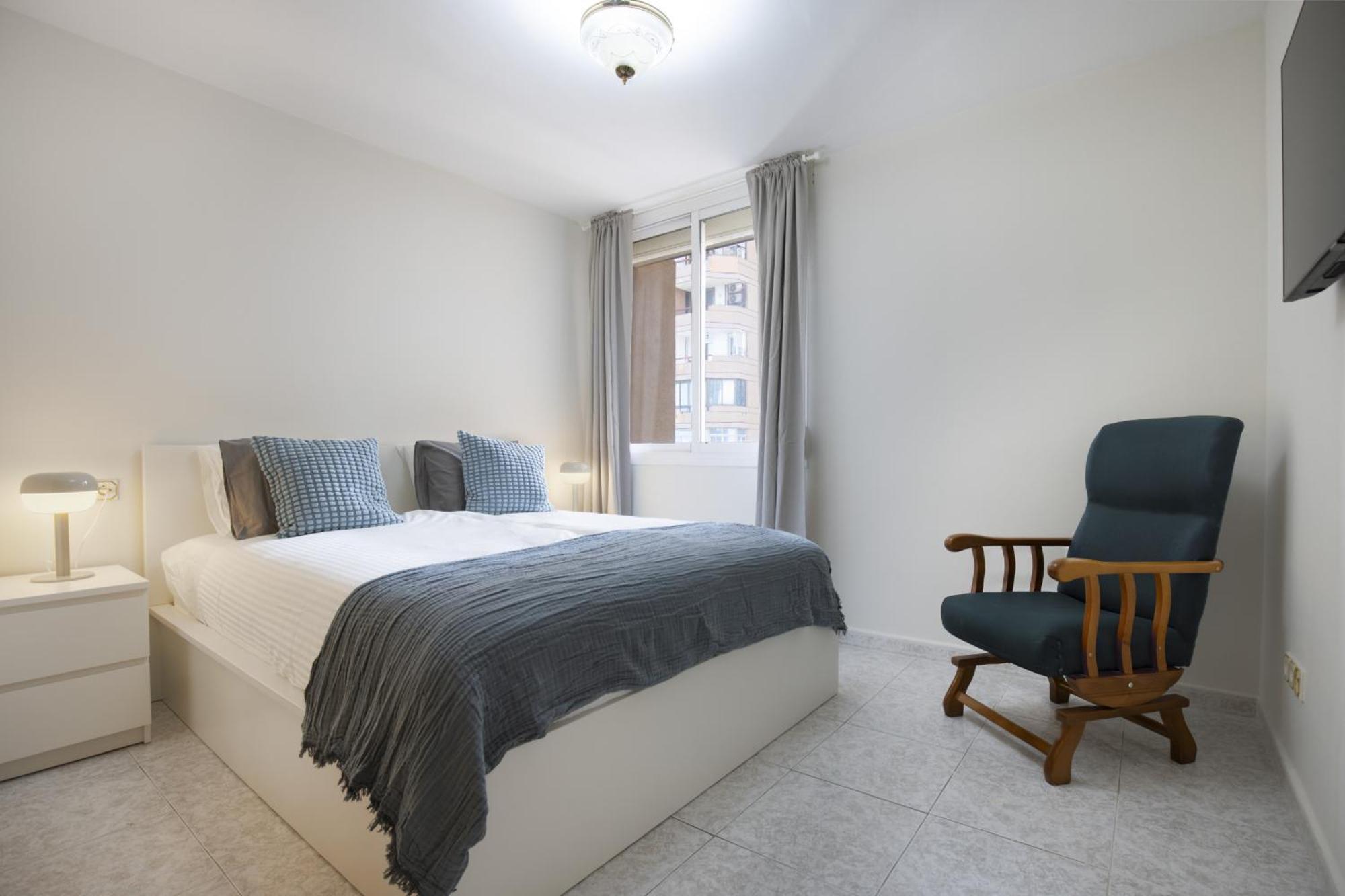 Beachfront Apartment With Terrace And Seaviews 푸엔히롤라 외부 사진