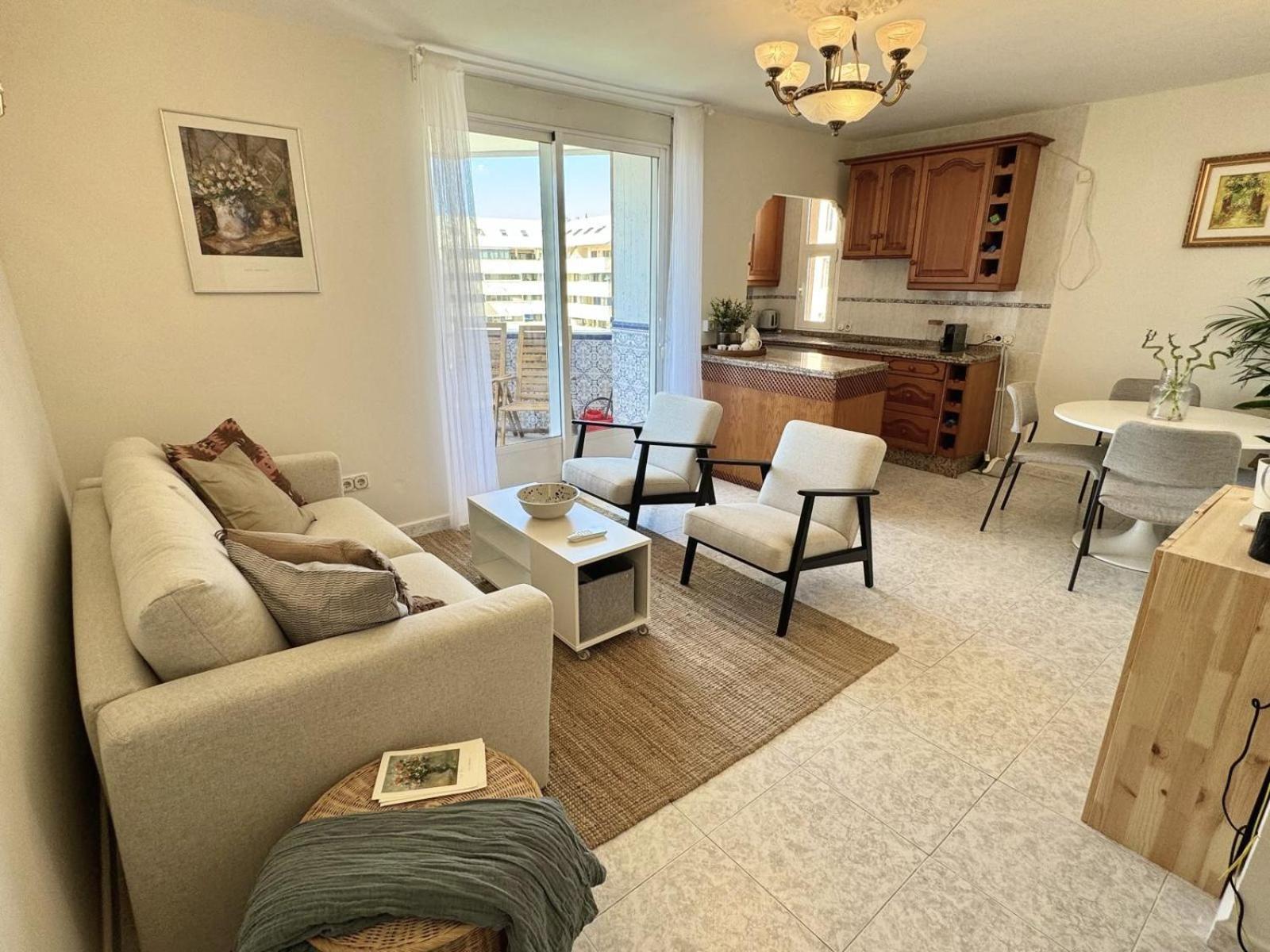 Beachfront Apartment With Terrace And Seaviews 푸엔히롤라 외부 사진